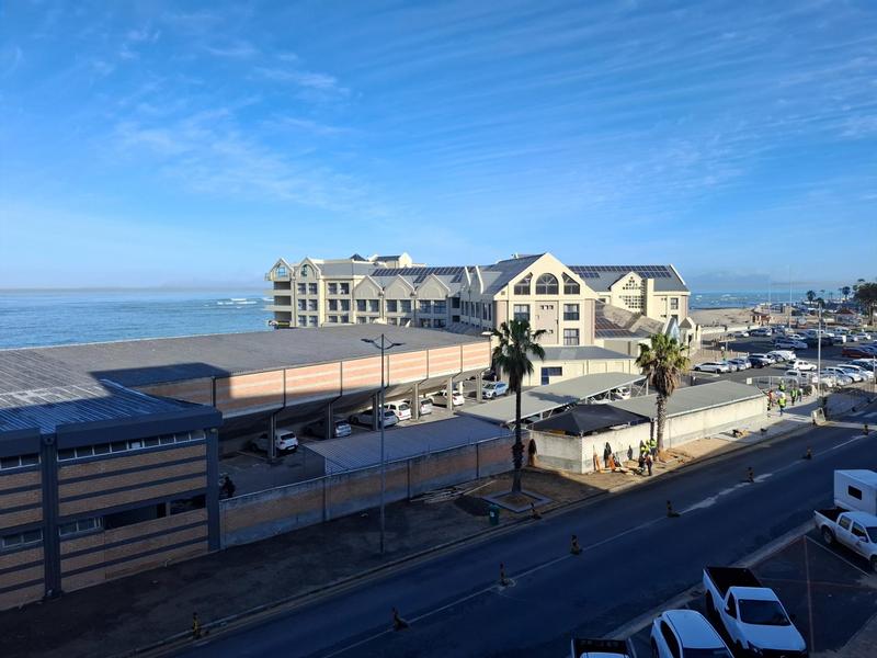 To Let 2 Bedroom Property for Rent in Strand Western Cape